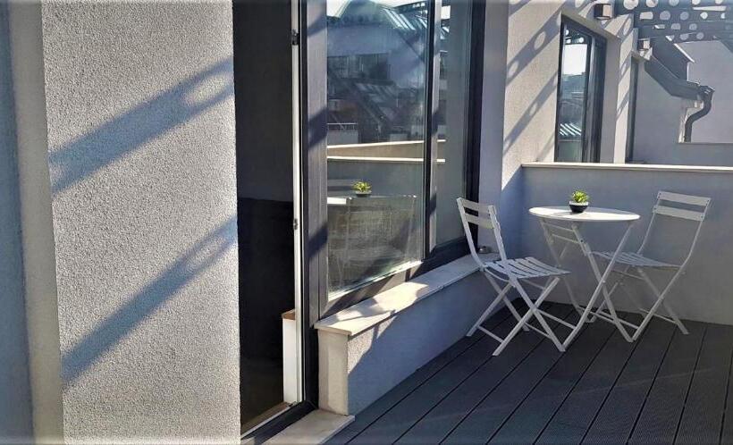 דירת שני חדרים, Gardenia Apartments