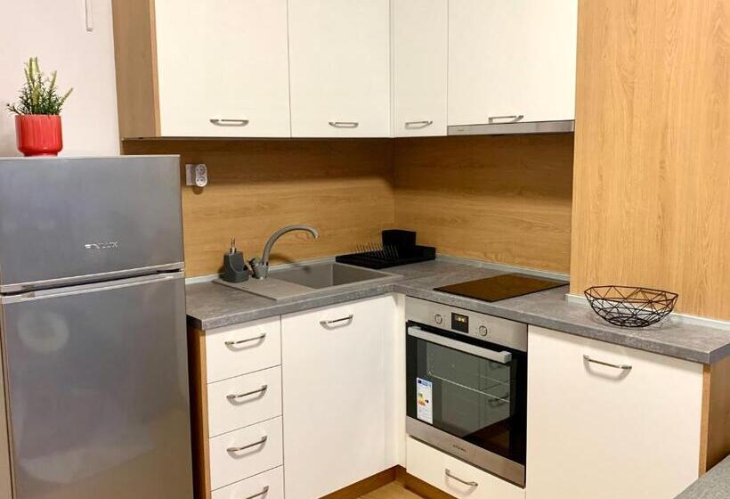 דירת חדר נוף לגינה, Gardenia Apartments