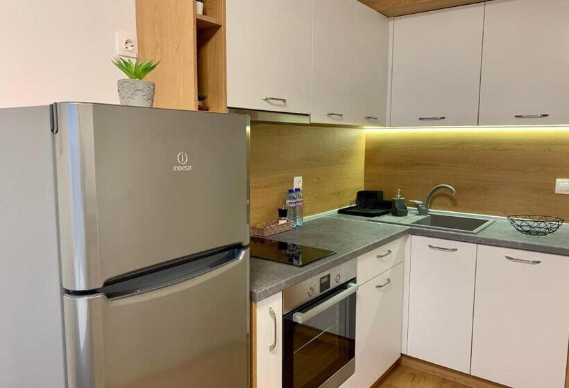 סטודיו סטנדרט עם מרפסת, Gardenia Apartments