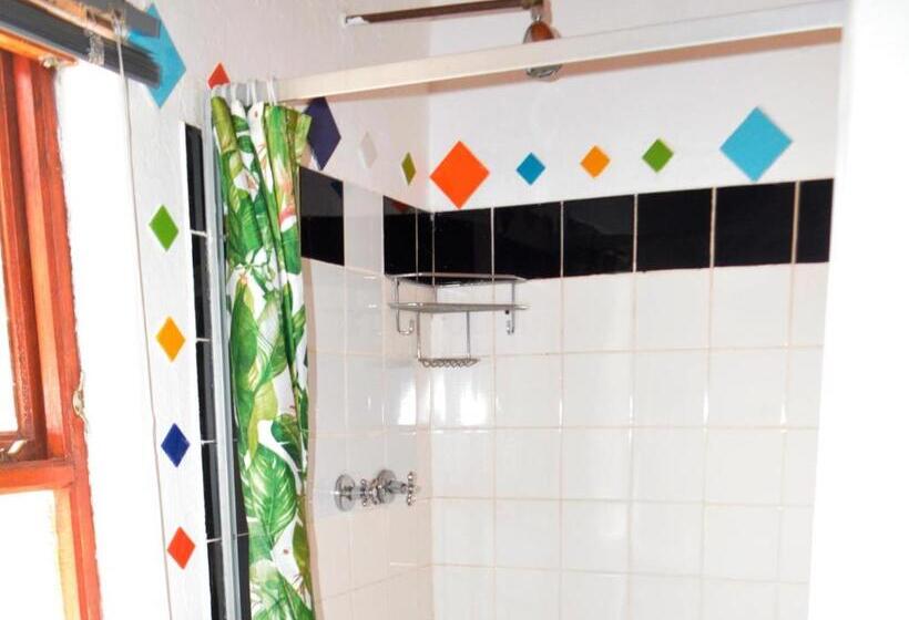 בקתת חדר, Alpha Excelsior Guest Farm