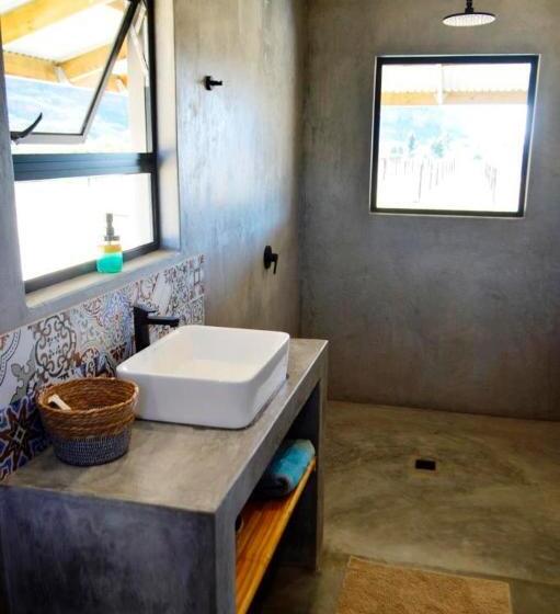 סטודיו דלוקס, Alpha Excelsior Guest Farm