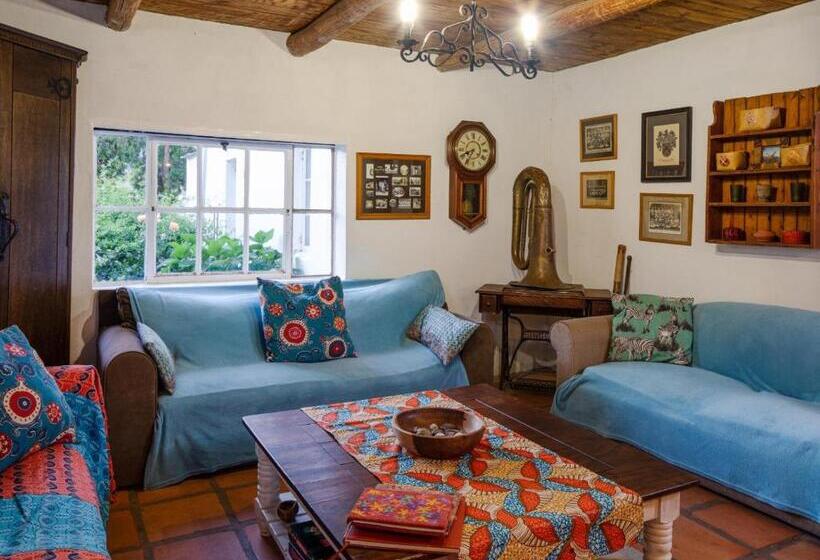 בונגלו משפחתי, Alpha Excelsior Guest Farm