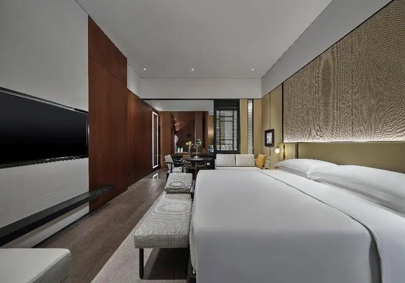 キングサイズベッドのクラシックルーム, Intercontinental Dongguan, An Ihg