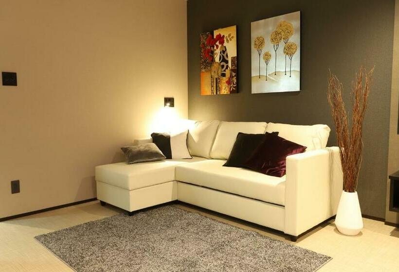 Quarto Familiar, Uchi Living Stay Aozora