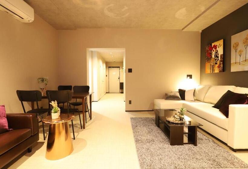 Quarto Familiar, Uchi Living Stay Aozora
