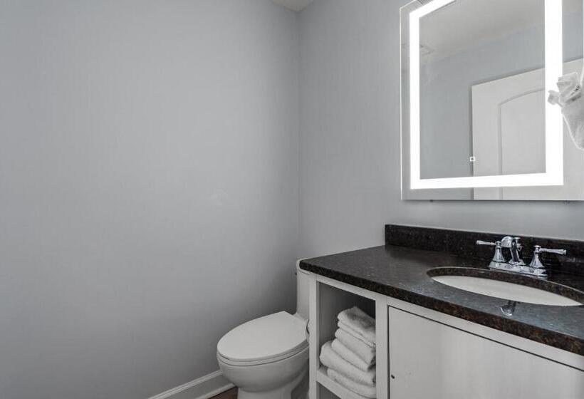 침실 3개 아파트, Ocean Escape Condos