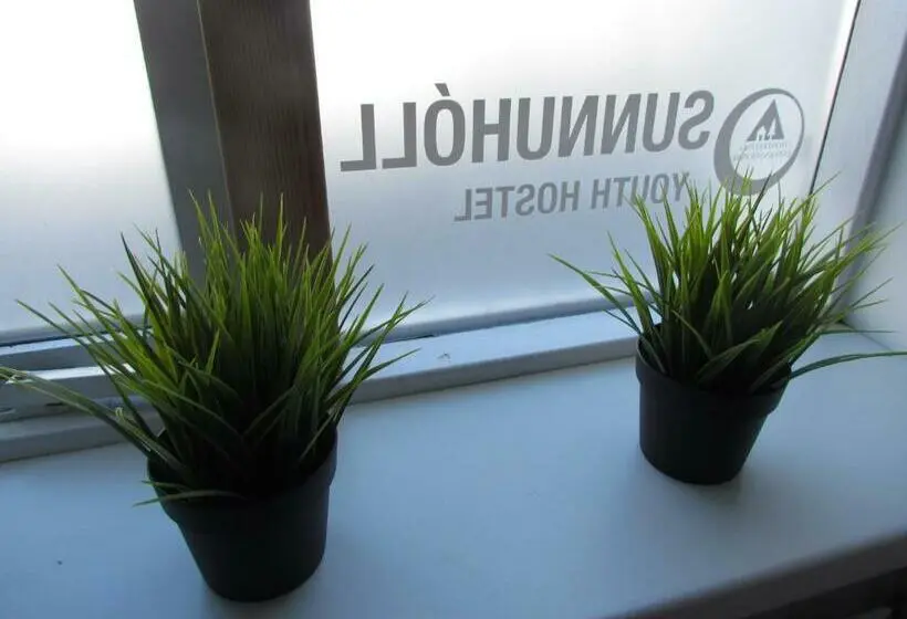 اتاق استاندارد چهارنفره با سرویس بهداشتی مشترک, Guesthouse Sunnuhóll