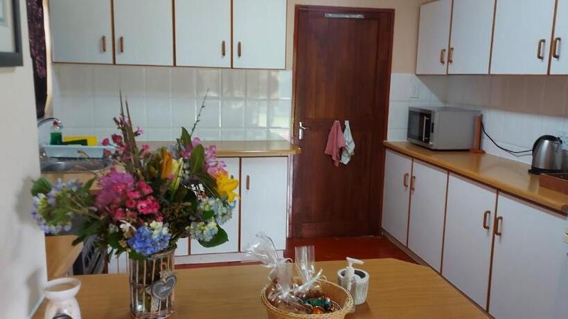 חדר משפחתי, Little Milton, 10 Patrick Guildbridge Road Off The R103 Rosetta