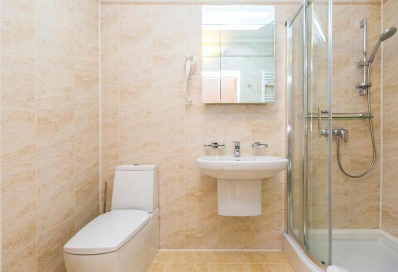 سوییت دوبلکس, Atava Family House