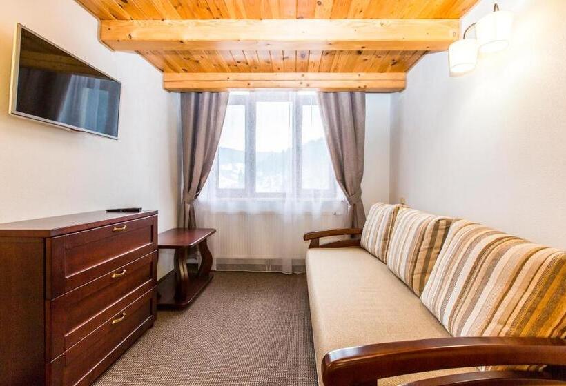 سوییت دوبلکس, Atava Family House