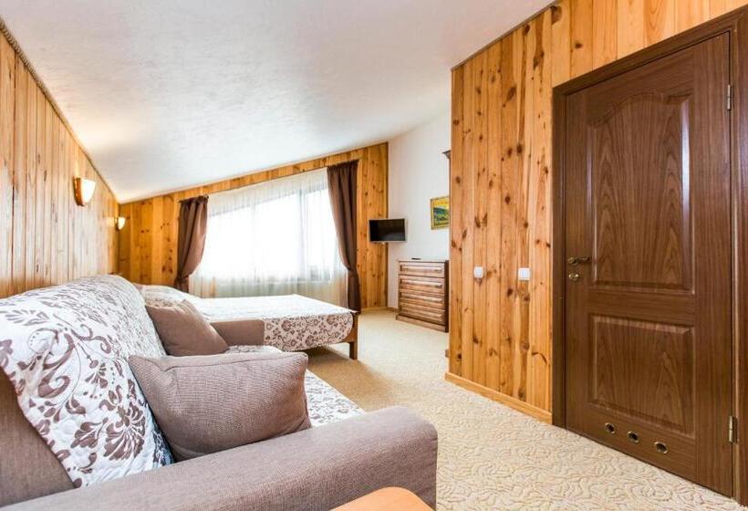 اتاق استاندارد, Atava Family House