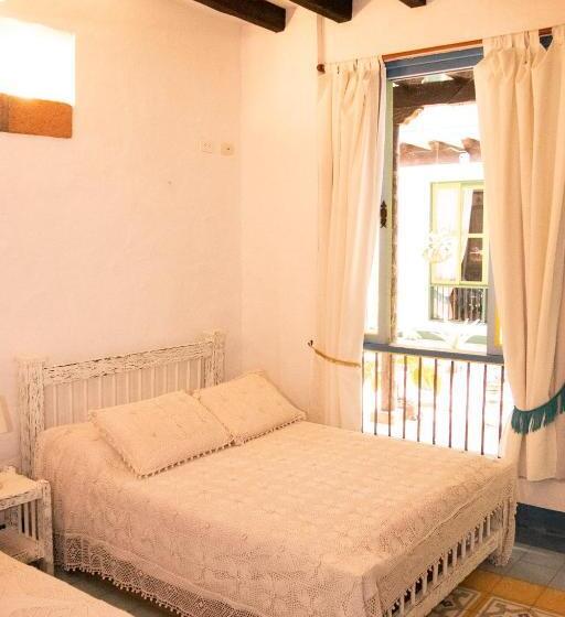 4인용 스탠다드 룸, El Despertar