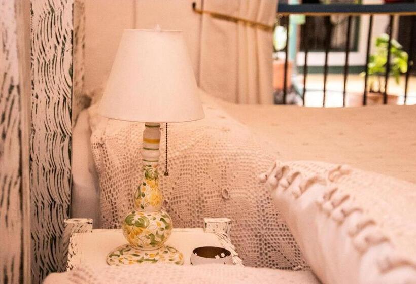 4인용 스탠다드 룸, El Despertar