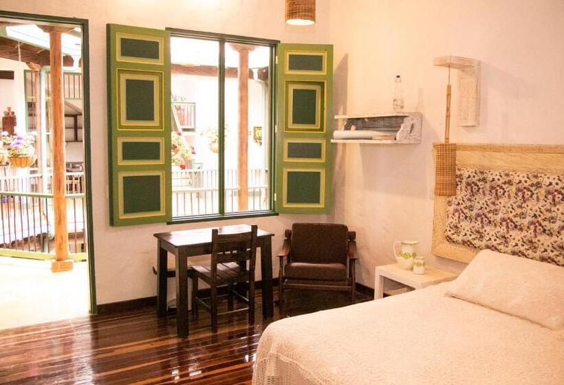 수피리어 스위트, El Despertar