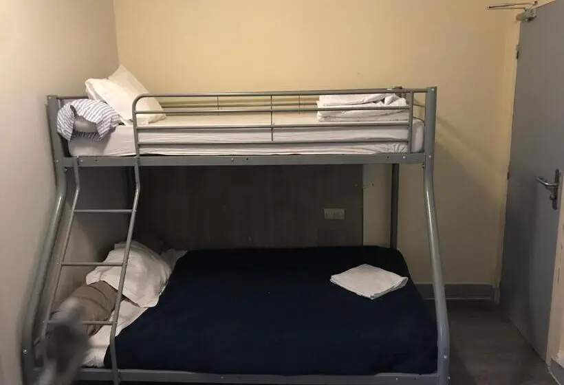 3-Bett-Standardzimmer, Le Sporting