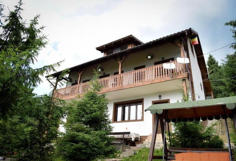 3间卧室的房子, Casa Edy