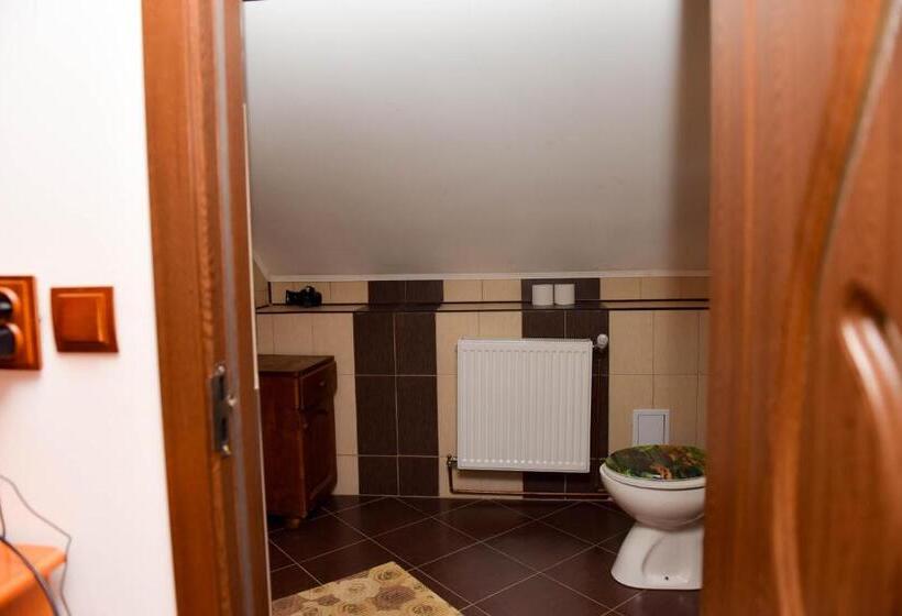 2间卧室的房子, Casa Edy