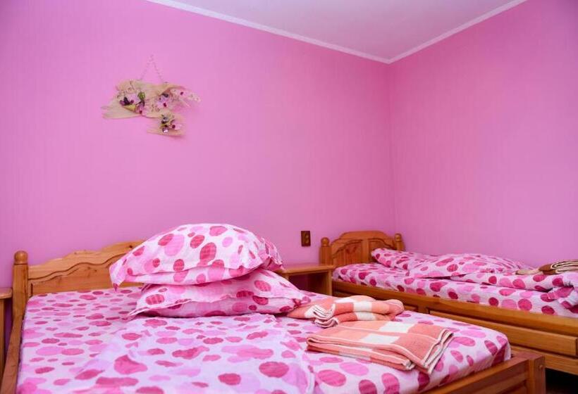 带2个卧室的套房, Casa Edy