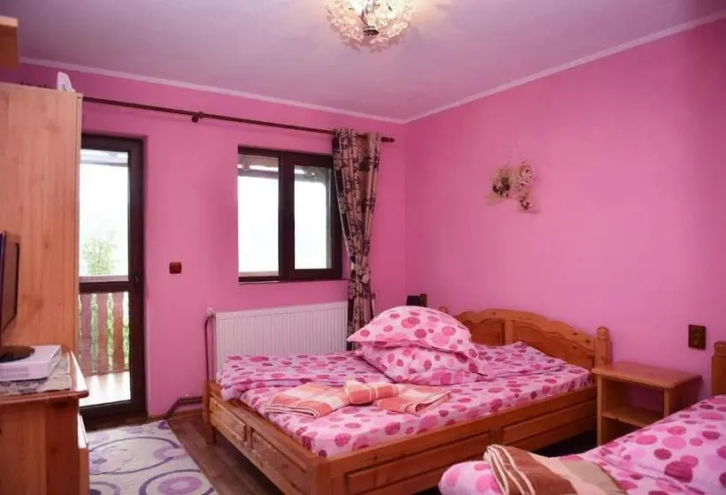 سوئیت 2 خوابه, Casa Edy