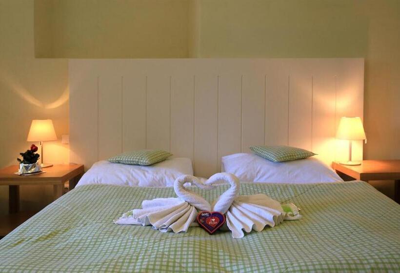 キングサイズベッドのスイートルーム, Resort Líšenský Dvůr