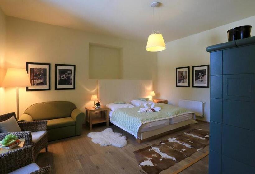 キングサイズベッドのスイートルーム, Resort Líšenský Dvůr