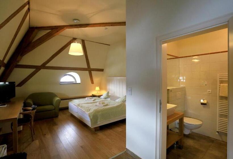 デラックスルーム, Resort Líšenský Dvůr