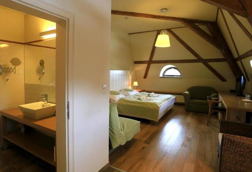 デラックスルーム, Resort Líšenský Dvůr