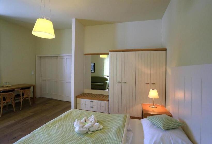 デラックスジュニアスイート, Resort Líšenský Dvůr