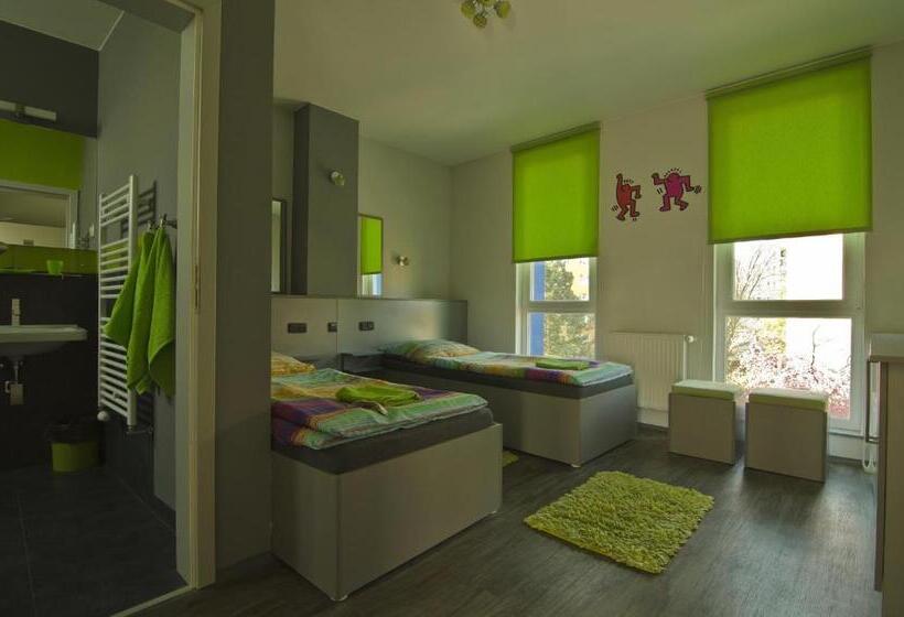 스탠다드 룸, Pension Escrime