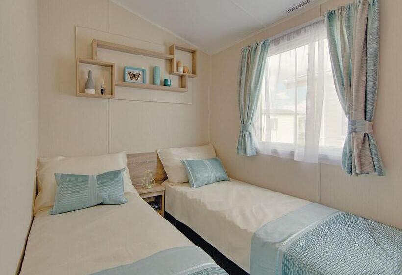 בית, 2 חדרי שינה, Beech Hedge