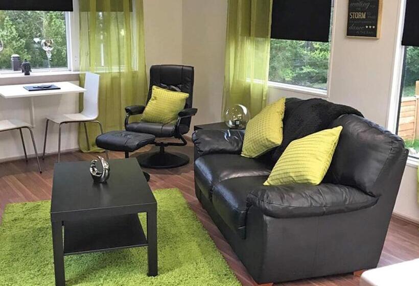 1间卧室的房子, Beech Hedge