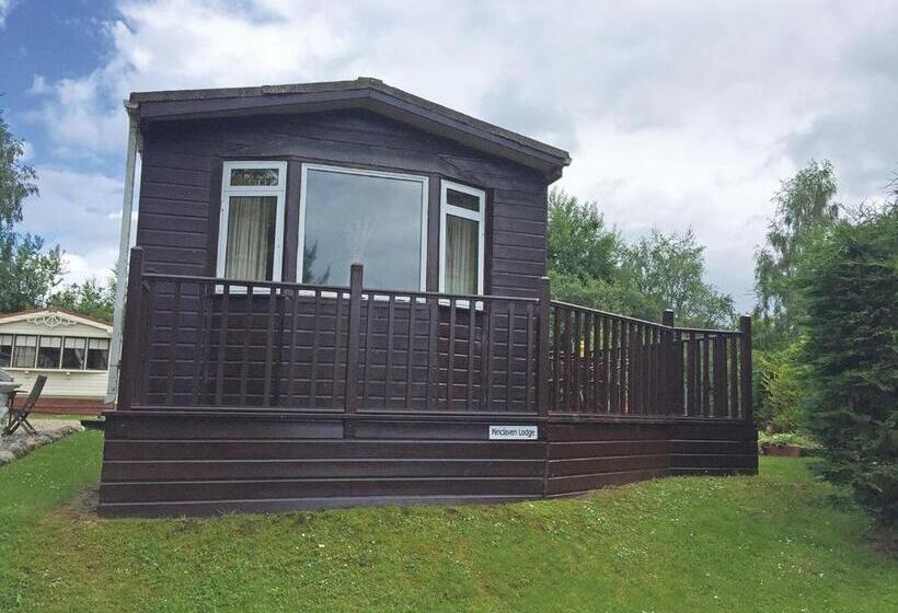 בית, חדר שינה 1, Beech Hedge