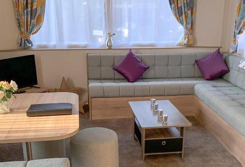 침실 2개 주택, Beech Hedge