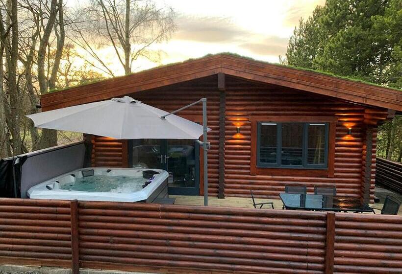 בית, 3 חדרי שינה, Beech Hedge