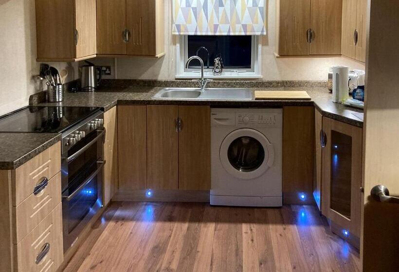 침실 2개 주택, Beech Hedge