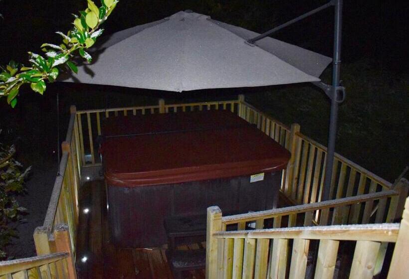 בית, 2 חדרי שינה, Beech Hedge