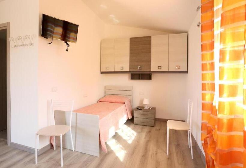 דירת חדר, Villaggio Olmè