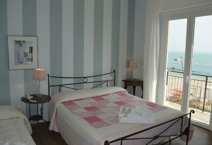 Triple Room Sea View, Bianchi Nicola