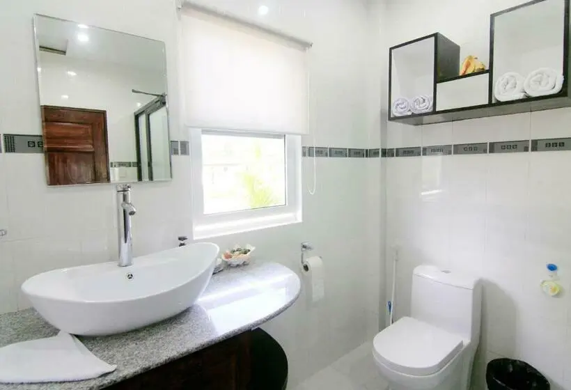 ویلای 1 خوابه, J&r Residence