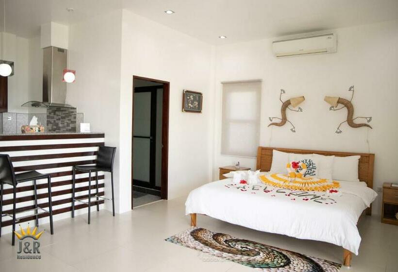 ویلای 1 خوابه, J&r Residence