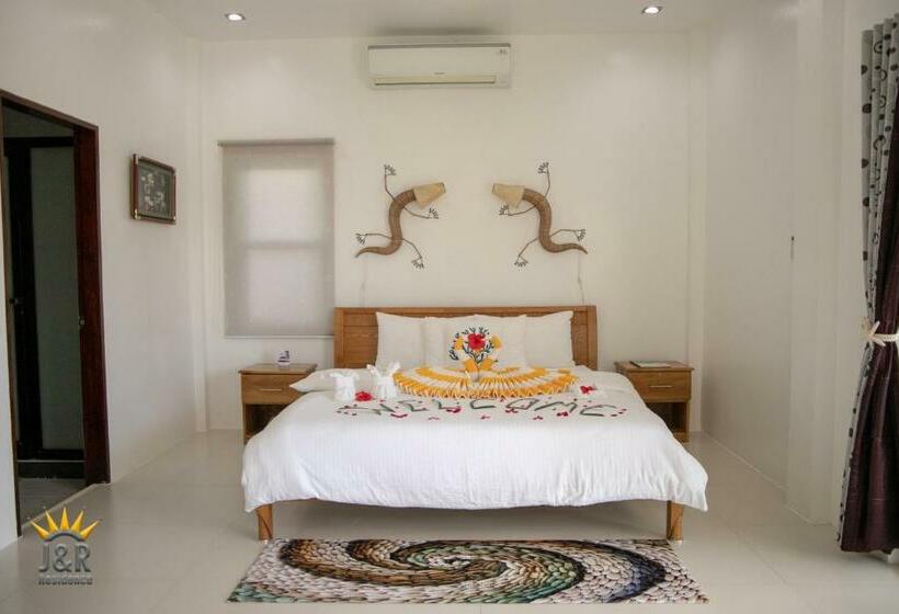 ویلای 1 خوابه, J&r Residence