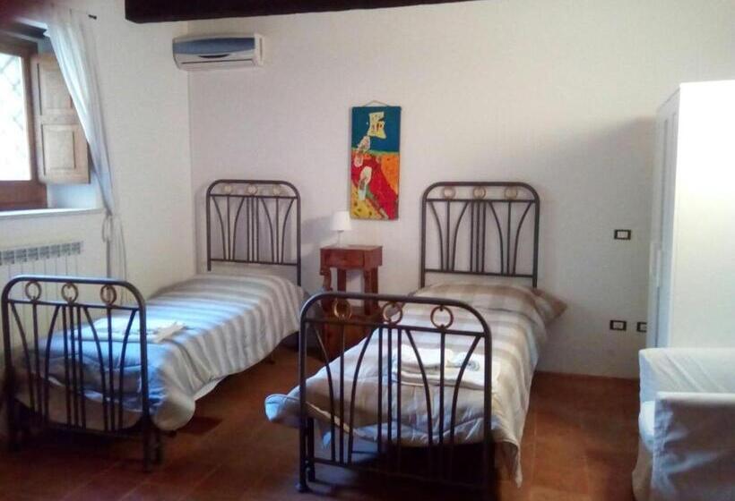 اتاق خانوادگی, B&b Vallone Del Grano