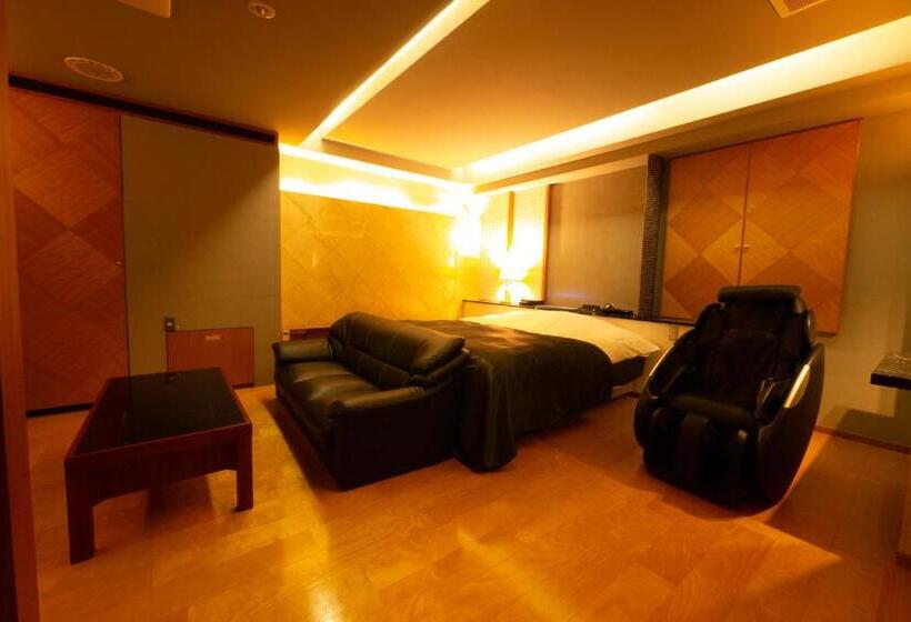 수피리어 룸, Oxy Adults Only