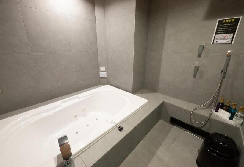 수피리어 룸, Oxy Adults Only