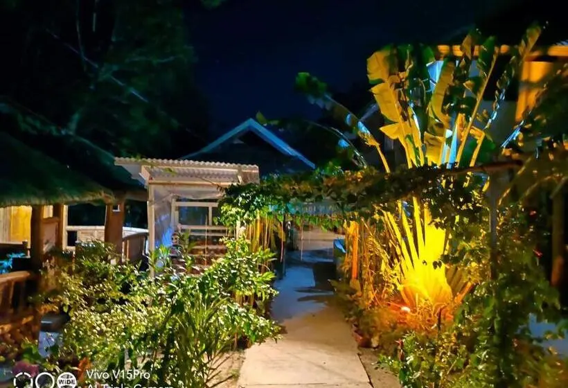 デラックスルーム, Rene's Diverslounge Resort