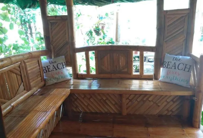 スタンダードバンガロー, Rene's Diverslounge Resort