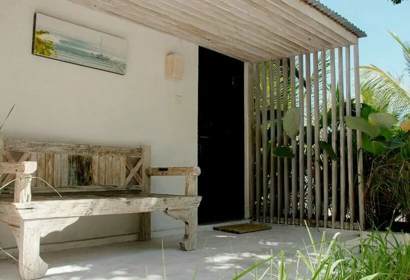 １階のスタンダードルーム, Myamo Beach Lodge
