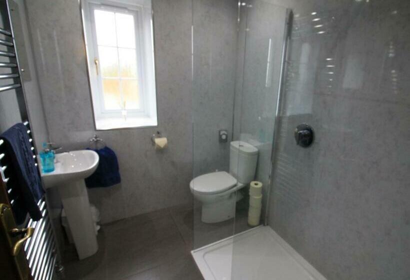 شقة غرفتين, Blairmains Guest House