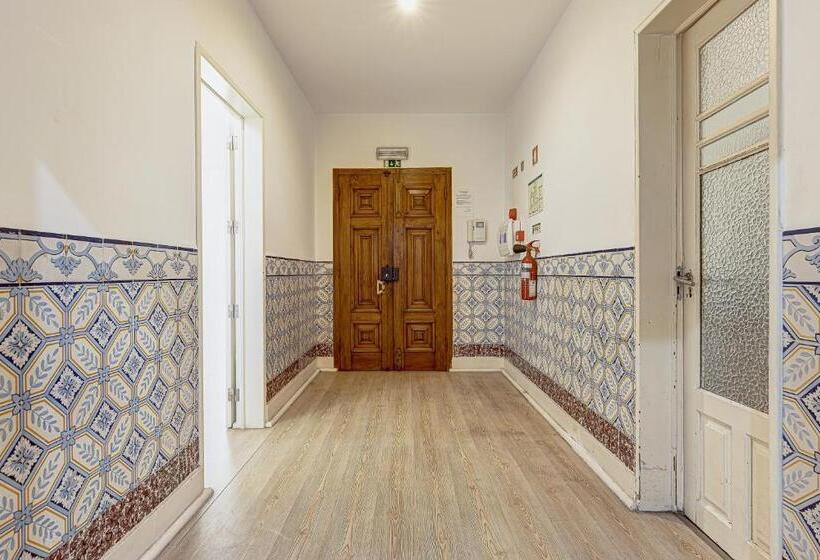 バス共有のスタンダードルーム, Castilho Residence