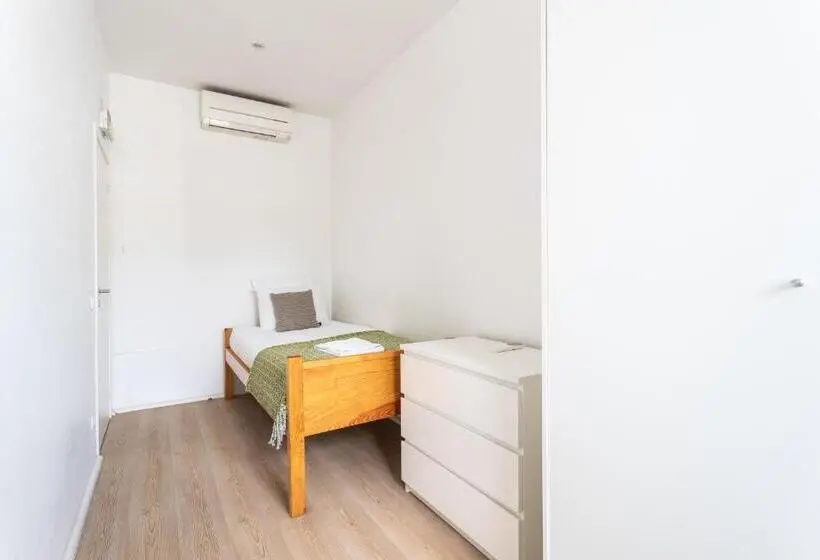 バスルーム共有のシングルスタンダード, Castilho Residence
